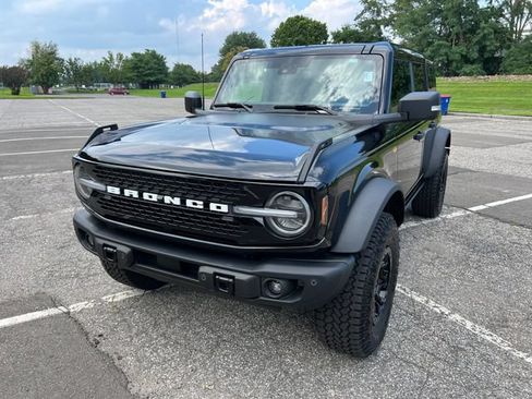 Used 2025 Ford Bronco Badlands AWD/4WD image 4