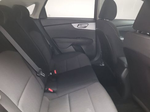 Used 2022 Kia Forte LXS FWD image 19