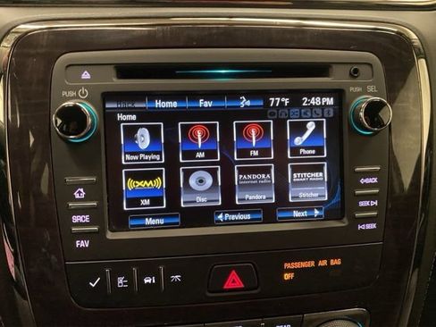 Used 2017 Buick Enclave Leather AWD/4WD image 4