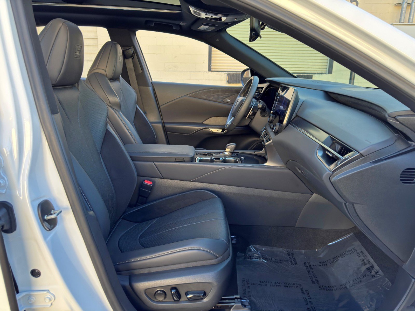 Used 2023 Lexus RX 500h F Sport w/ Cold Area Package AWD/4WD image 16