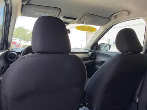 Used 2021 Nissan Kicks S FWD image 7