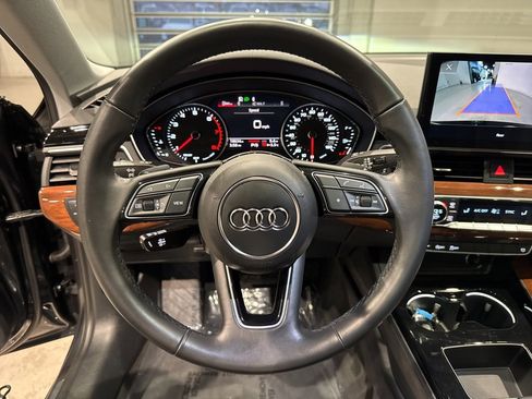 Used 2022 Audi A4 2.0T Premium image 27