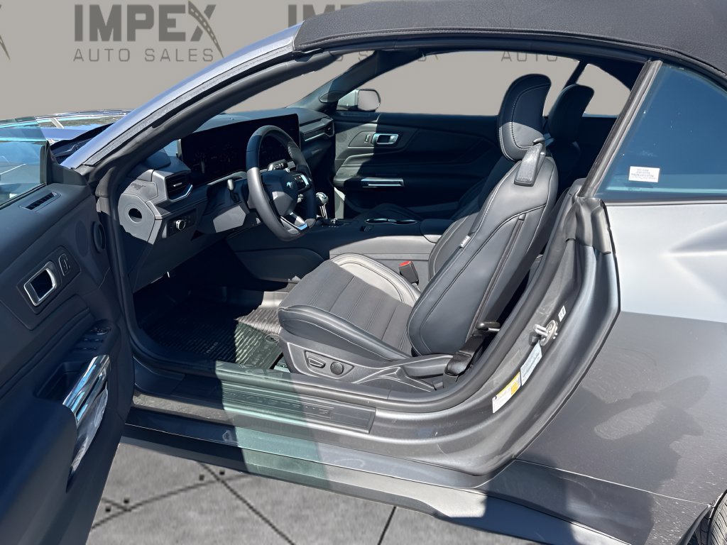 Used 2026 Ford Mustang Premium RWD image 9
