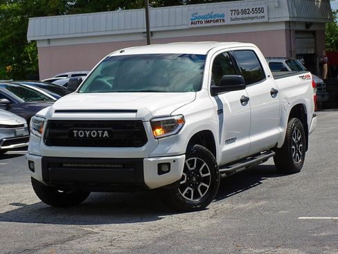 Used 2017 Toyota Tundra SR5 w/ TRD Off Road Package AWD/4WD image 6