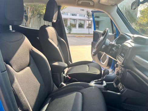 Used 2020 Jeep Renegade Sport image 18