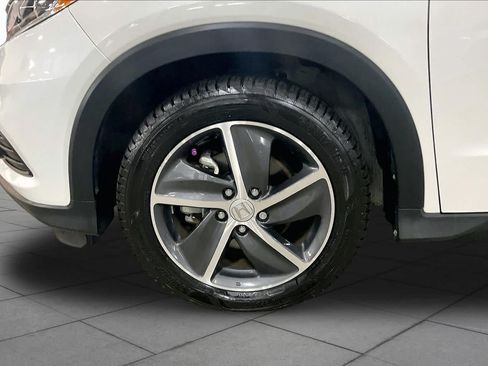Used 2022 Honda HR-V EX image 9