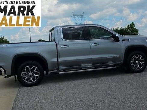 Used 2024 GMC Sierra 1500 SLT w/ SLT Premium Plus Package AWD/4WD image 9