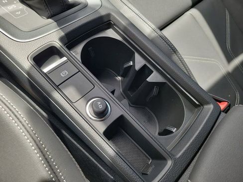 Certified 2025 Audi Q3 2.0T Premium w/ Convenience Package image 27