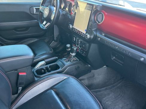 Used 2021 Jeep Wrangler Unlimited Rubicon AWD/4WD image 16