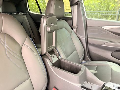 Used 2026 Buick Envista Sport Touring w/ Convenience I Package FWD image 42