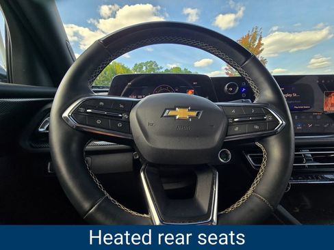 Certified 2025 Chevrolet Traverse High Country FWD image 25