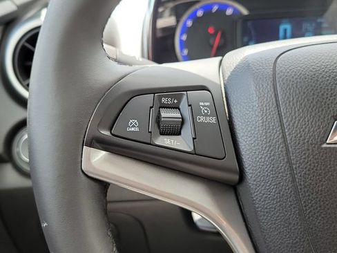 Used 2015 Chevrolet Trax LT w/ LT Plus Package AWD/4WD image 24
