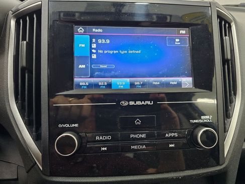 Used 2020 Subaru Crosstrek 2.0i image 22