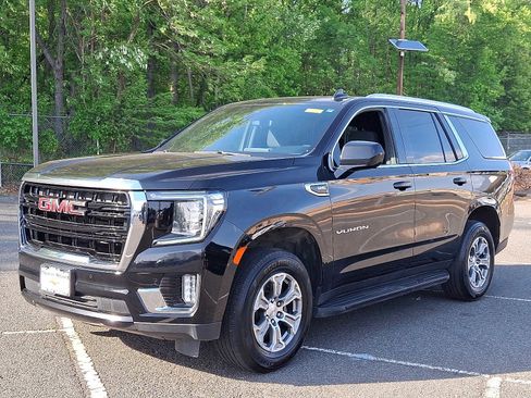 Used 2021 GMC Yukon SLE AWD/4WD image 3