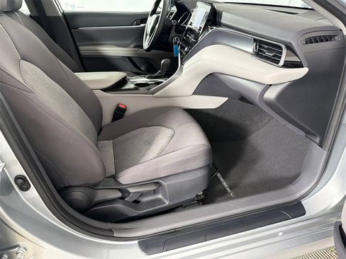 Used 2023 Toyota Camry LE image 13