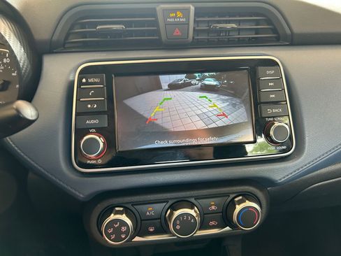 Used 2025 Nissan Versa SV image 17