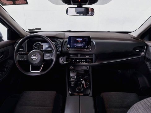 Used 2023 Nissan Rogue SV AWD/4WD image 25