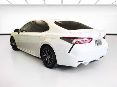 Used 2023 Toyota Camry SE FWD image 6