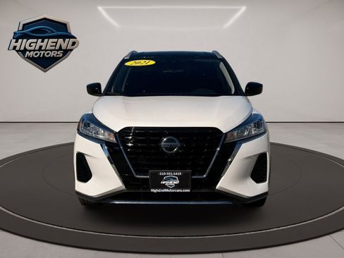 Used 2021 Nissan Kicks SV image 9