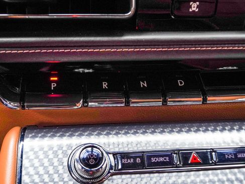Used 2021 Lincoln Aviator Black Label Grand Touring AWD/4WD image 24