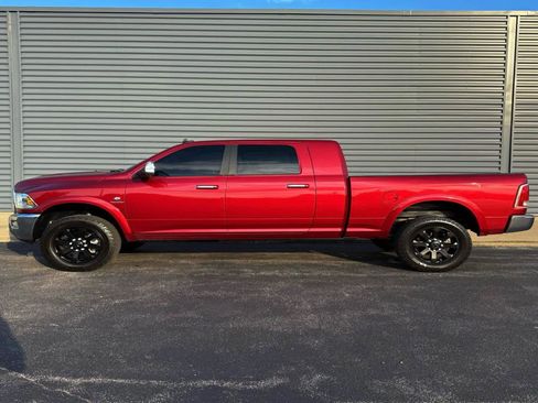 Used 2013 RAM 2500 Laramie w/ Convenience Group AWD/4WD image 2