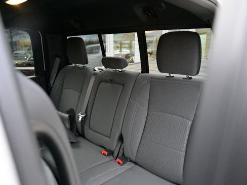 Used 2022 RAM 2500 Big Horn w/ Level C Equiment Group image 38