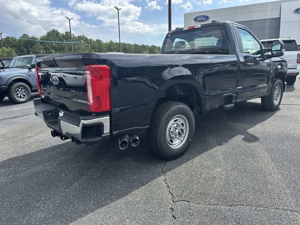 New 2025 Ford F350 XL w/ XL Driver Assist Package RWD image 10
