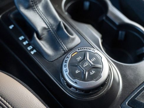 Used 2022 Ford Bronco Wildtrak image 29