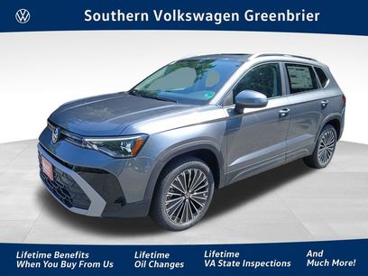 New 2025 Volkswagen Taos SE