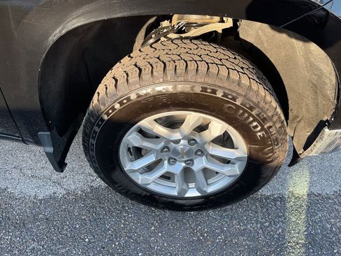 Used 2024 Chevrolet Silverado 1500 LT image 10