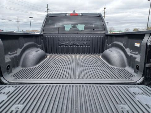 Used 2022 RAM 1500 Big Horn AWD/4WD image 9