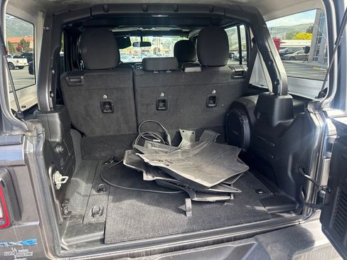Used 2023 Jeep Wrangler Unlimited w/ Cold Weather Group AWD/4WD image 11