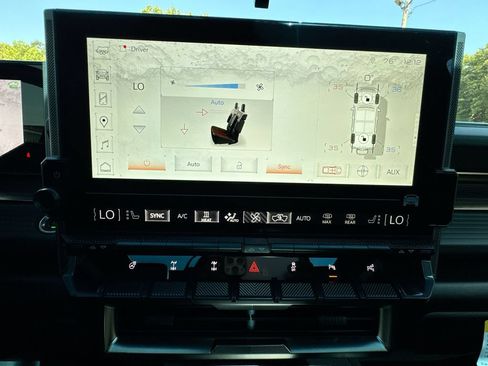 Used 2024 GMC Hummer EV 3X w/ Omega Edition AWD/4WD image 25