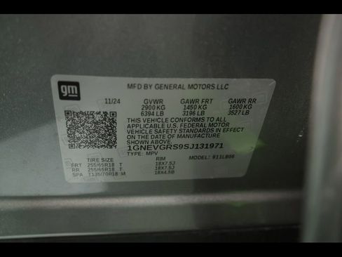 Used 2025 Chevrolet Traverse LT image 33