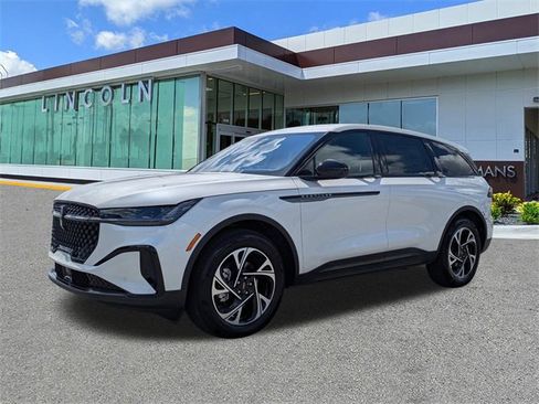 New 2025 Lincoln Nautilus Premier w/ Jet Appearance Package image 8