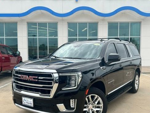 Used 2023 GMC Yukon XL SLT w/ SLT Premium Package RWD image 1