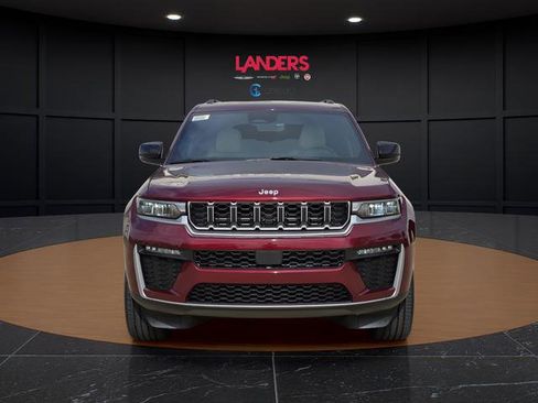 New 2026 Jeep Grand Cherokee L Limited AWD/4WD image 4