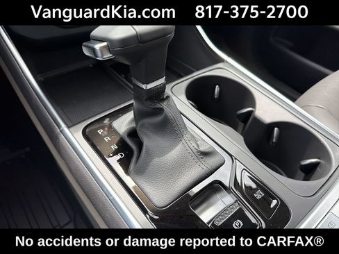 Certified 2026 Kia Carnival EX FWD image 24