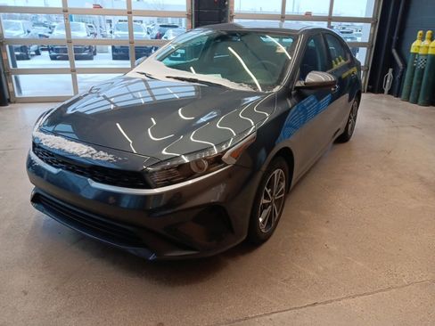 Used 2023 Kia Forte LXS image 5