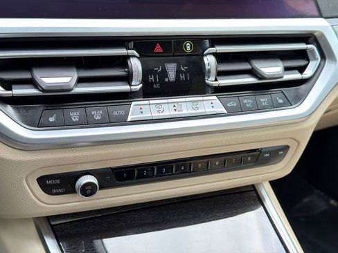 Used 2021 BMW 330i xDrive Sedan w/ Convenience Package image 28