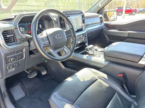 Used 2022 Ford F150 Lariat w/ Trailer Tow Package image 6