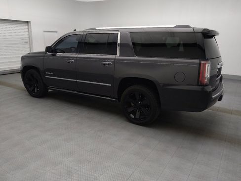 Used 2018 GMC Yukon XL Denali w/ Open Road Package RWD image 3