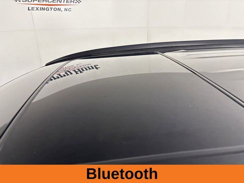Used 2019 Toyota RAV4 XLE AWD/4WD image 9