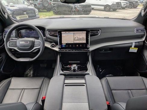 New 2026 Jeep Grand Wagoneer 2WD w/ 8-Passenger Seating Package image 17