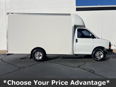 Used 2016 GMC Savana 3500 image 2