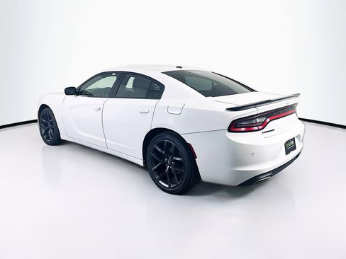Used 2020 Dodge Charger SXT w/ Blacktop Package image 5