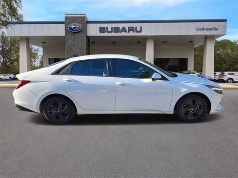 Used 2022 Hyundai Elantra SEL w/ Cargo Package image 6