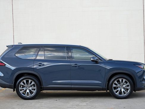 Used 2024 Toyota Grand Highlander FWD image 54