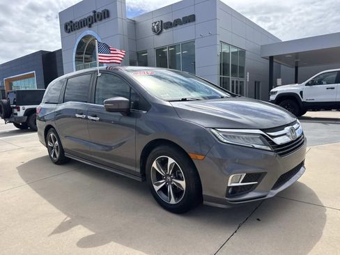 Used 2019 Honda Odyssey Touring image 1