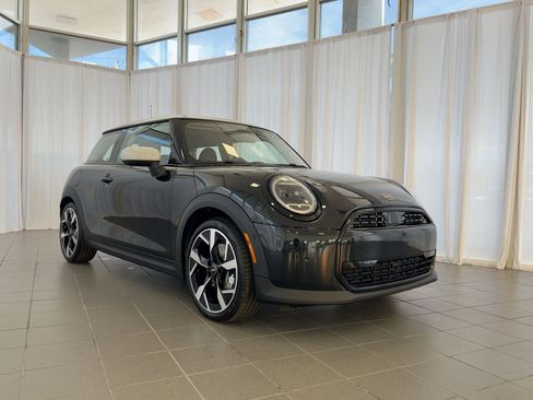 New 2026 MINI Cooper 2-Door Hardtop image 7